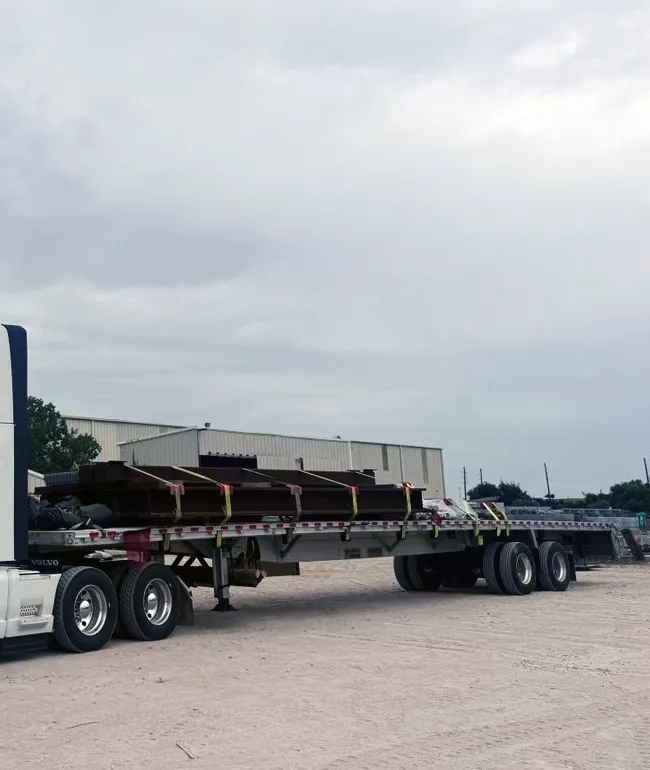 Wells Cargo construction freight team